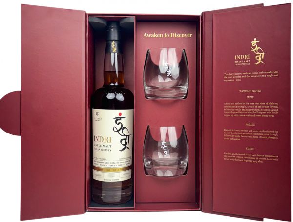 Indri Trini The Three Wood Indian Single Malt Geschenkset mit 2 Gläsern 46% vol.